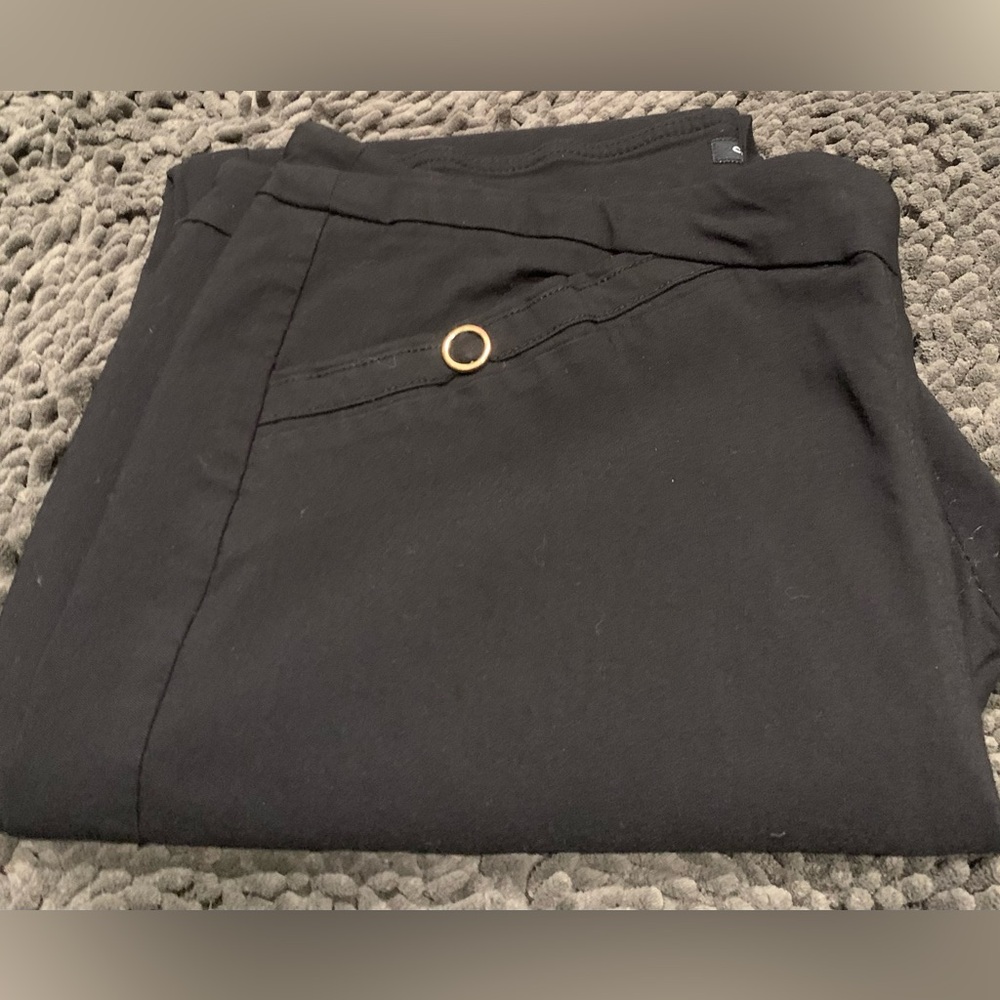 Women’s pull-on black slacks